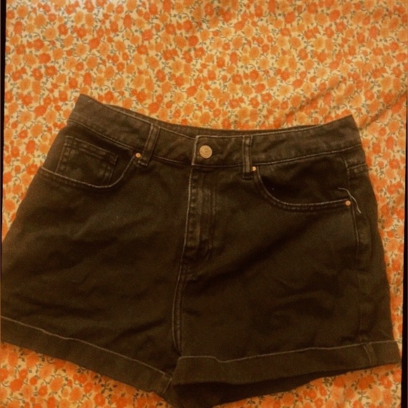 PacSun Pants - black jean mom shorts🫶
